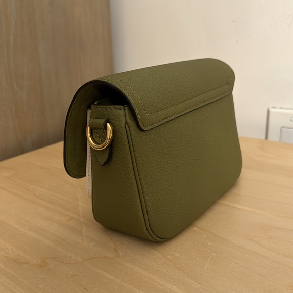 Louis Vuitton Lockme Tender rare color 100% authentic - Picture 5 of 8